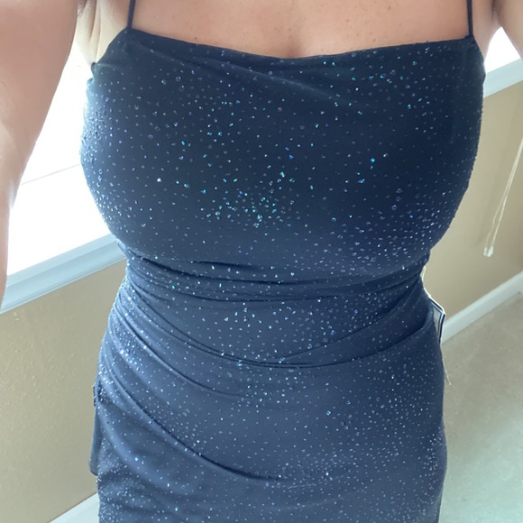 Iridescent evening gown with ruffles and rouching - Picture 3 of 8